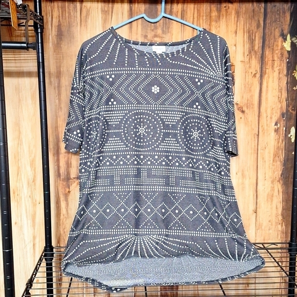 Lularoe XXS T-SHIRT LOOSE FIT - Picture 1 of 3